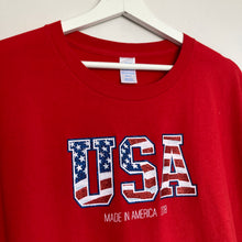 Charger l'image dans la galerie, t-shirt-vintage-homme-rouge-a-imprime-usa