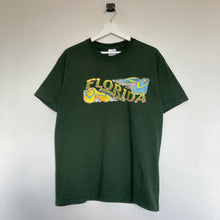 Charger l'image dans la galerie, t-shirt-vintage-homme-vert-a-imprime-graphic