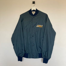 Charger l'image dans la galerie,     veste-vintage-bleue-homme-satin-nylon-usa-americaine
