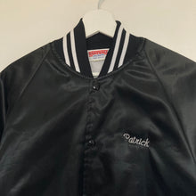 Charger l'image dans la galerie,      veste-vintage-bomber-homme-noire-americaine-satin-nylon-usa