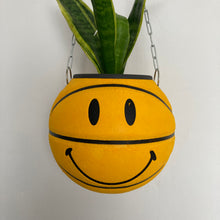Charger l'image dans la galerie, ballon-de-basket-chinatown-market-decoration-plante
