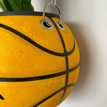 Charger l'image dans la galerie, ballon-de-basket-chinatown-market-decoration-plante

