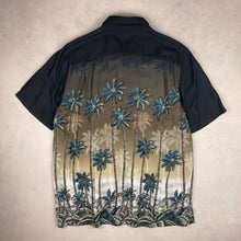 Charger l'image dans la galerie, chemise-a-fleurs-vintage-homme-noire-et-marron
