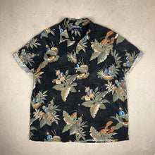 Charger l'image dans la galerie, chemise-hawaienne-a-fleurs-homme-noire
