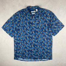 Charger l&#39;image dans la galerie, chemise-hawaienne-a-fleurs-motifs-ananas-homme-bleue
