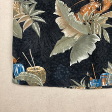 Charger l'image dans la galerie, chemise-hawaienne-a-fleurs-vintage-homme-noire
