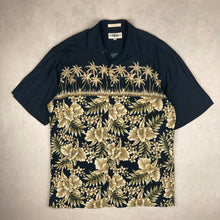 Charger l'image dans la galerie, chemise-hawaienne-a-fleurs-vintage-noire-homme
