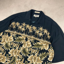 Charger l'image dans la galerie, chemise-hawaienne-a-fleurs-vintage-noire-homme
