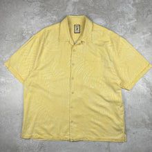 Charger l&#39;image dans la galerie, chemise-hawaienne-homme-jaune-en-soie
