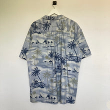 Charger l&#39;image dans la galerie,      chemise-hawaienne-homme-vintage-a-fleurs-bleue-grise
