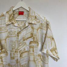 Charger l&#39;image dans la galerie,      chemise-hawaienne-vintage-a-motifs-homme-budweiser
