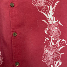 Charger l&#39;image dans la galerie,      chemise-hawaienne-vintage-homme-a-fleurs-et-a-motifs-bordeaux

