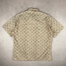 Charger l&#39;image dans la galerie, chemisette-a-motifs-vintage-beige-homme
