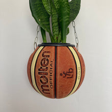 Charger l&#39;image dans la galerie, deco-basket-nba-ballon-de-basketball-planter-pot-de-fleurs-plante-molten
