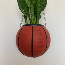 Charger l&#39;image dans la galerie, deco-chambre-basket-nba-ballon-de-basketball-planter-pot-de-fleurs-plante-tarmak
