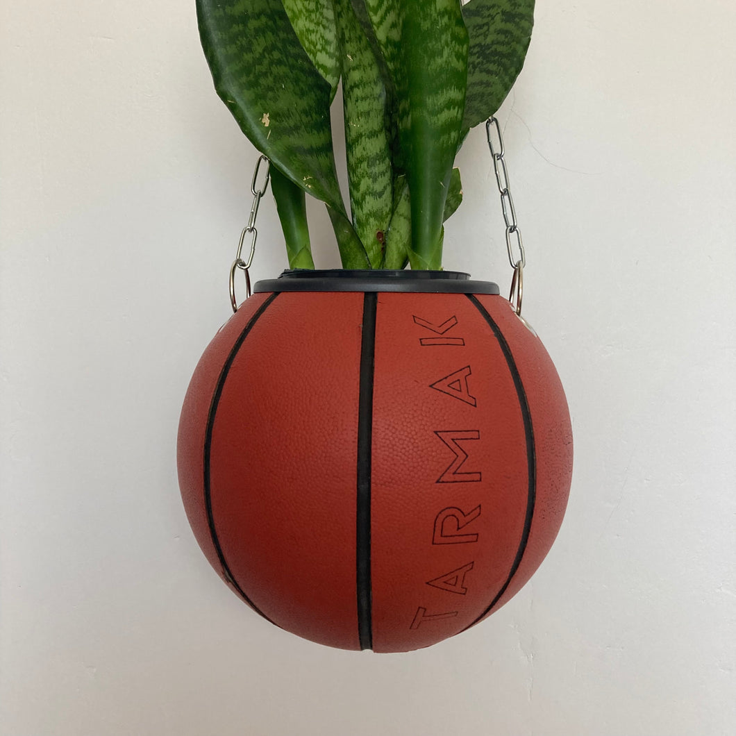 deco-chambre-basket-nba-ballon-de-basketball-planter-pot-de-fleurs-plante-tarmak
