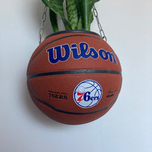 Charger l&#39;image dans la galerie, deco-chambre-basket-nba-ballon-de-basketball-planter-pot-de-fleurs-wilson-76ers

