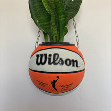 Charger l&#39;image dans la galerie, deco-chambre-basket-nba-ballon-de-basketball-planter-wilson-orange-pot-de-fleurs
