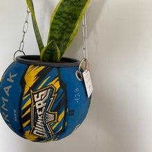 Charger l&#39;image dans la galerie, decoration-basketball-deco-nba-plante-ballon-basket-tarmak-bleu-pot-de-fleurs
