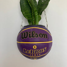 Charger l&#39;image dans la galerie, decoration-basketball-planter-ballon-de-basket-los-angeles-lakers-pot-de-fleurs
