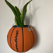 Charger l'image dans la galerie, ballon-de-basket-pot-de-fleurs-nike-classique
