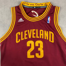 Charger l&#39;image dans la galerie, maillot-de-basket-adidas-vintage-cleveland-nba-lebron-james-23
