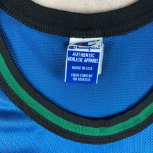 Charger l&#39;image dans la galerie, maillot-de-basket-champion-vintage-timberwolves-gugliotta-24-nba
