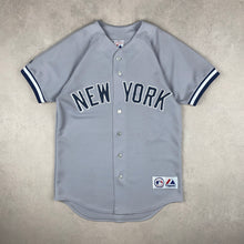 Charger l&#39;image dans la galerie, maillot-majestic-vintage-new-york-yankees-gris
