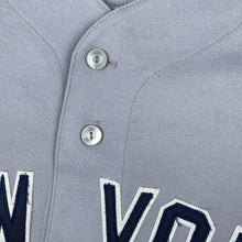 Charger l&#39;image dans la galerie, maillot-majestic-vintage-new-york-yankees-gris
