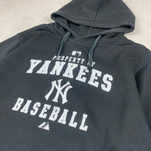 Charger l&#39;image dans la galerie, sweat-a-capuche-vintage-new-york-yankees-ny-mlb-baseball-majestic
