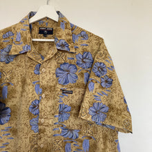 Charger l&#39;image dans la galerie, chemise-hawaienne-a-fleurs-homme-vintage
