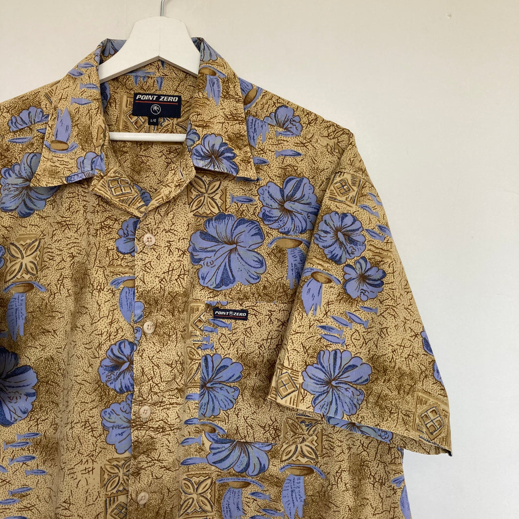 chemise-hawaienne-a-fleurs-homme-vintage