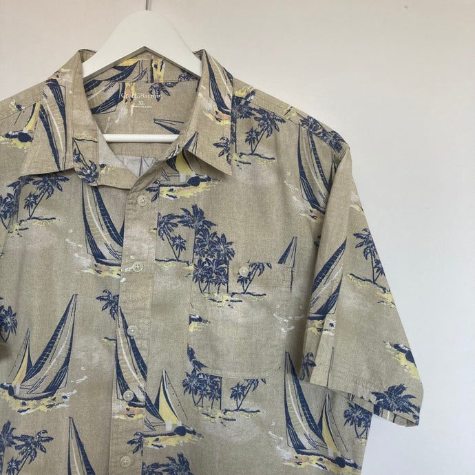 chemise-hawaienne-a-fleurs-homme
