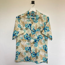 Charger l&#39;image dans la galerie, Chemise hawaïenne à fleurs 
