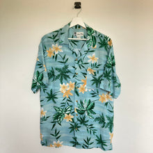 Charger l&#39;image dans la galerie, chemise-hawaienne-homme-fleurs
