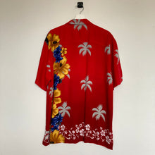 Charger l&#39;image dans la galerie, chemise-hawaienne-homme-rouge-motifs-fleurs
