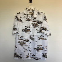 Charger l&#39;image dans la galerie, chemise-hawaienne-homme-vintage-blanche
