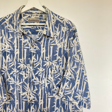 Charger l&#39;image dans la galerie,     chemise-hawaienne-homme-vintage-bleu-clair
