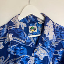 Charger l&#39;image dans la galerie, chemise-hawaienne-homme-vintage-made-in-usa

