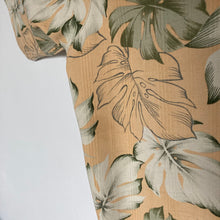 Charger l&#39;image dans la galerie, chemise-hawaienne-homme-vintage-soie
