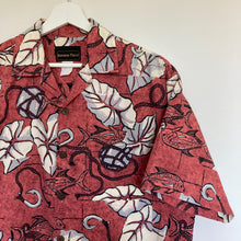 Charger l&#39;image dans la galerie, chemise-hawaienne-made-in-hawaii-vintage
