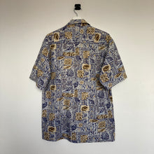 Charger l&#39;image dans la galerie, chemise-hawaienne-vintage-a-motifs-homme-multicolore
