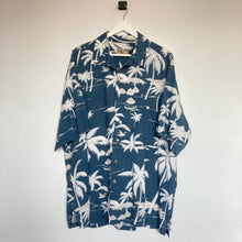Charger l&#39;image dans la galerie, chemise-hawaienne-vintage-homme-a-fleurs-tori-richard
