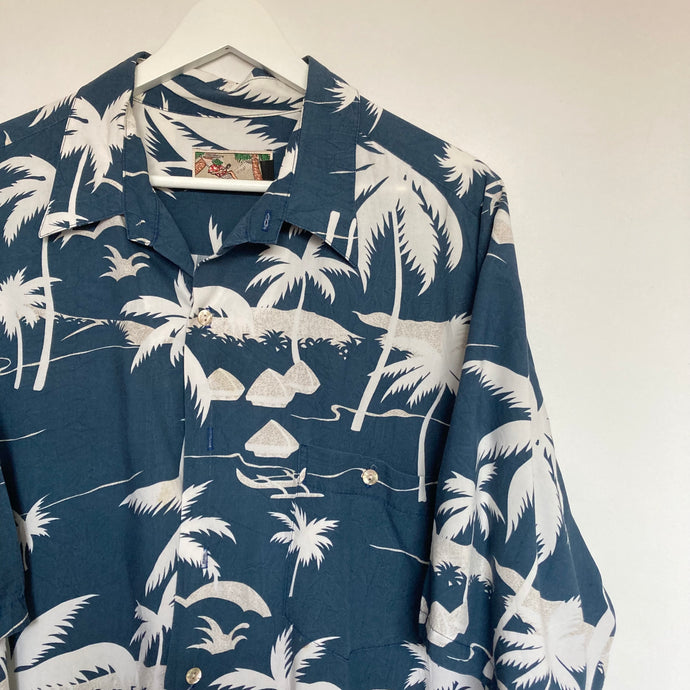 chemise-hawaienne-vintage-homme-a-fleurs-tori-richard