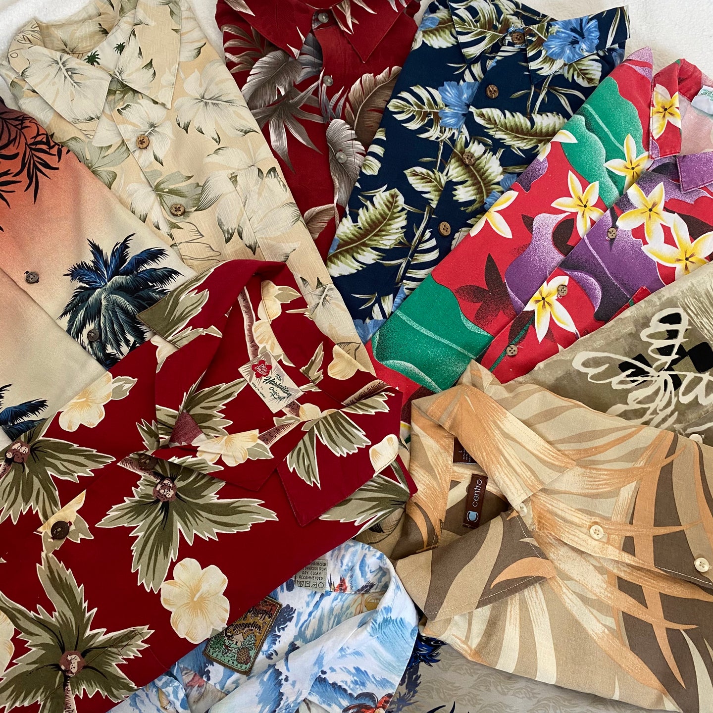 chemises hawaiennes colorées à fleurs et à motifs homme et femme