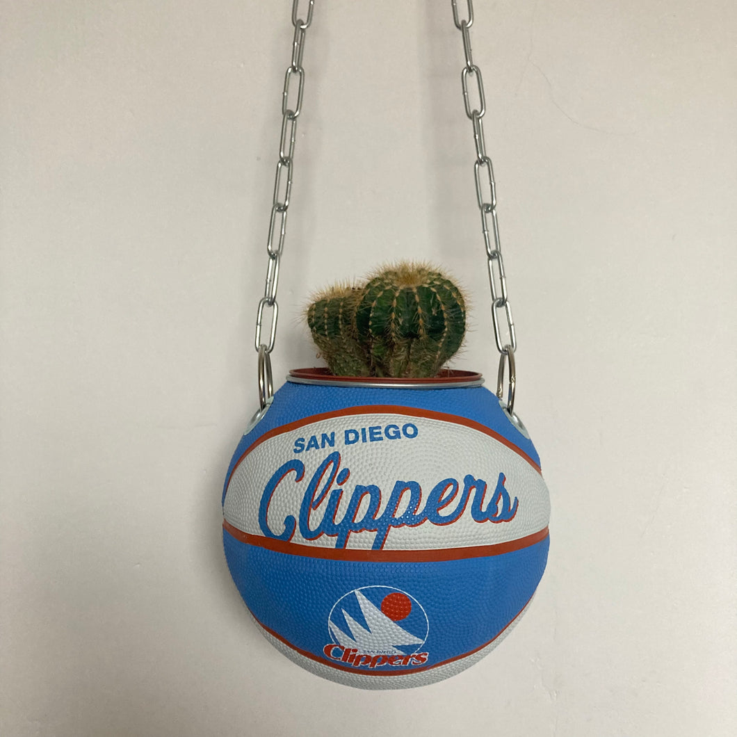 decoration-ballon-de-basket-transforme-en-pot-de-fleur-clippers-basketball-planter
