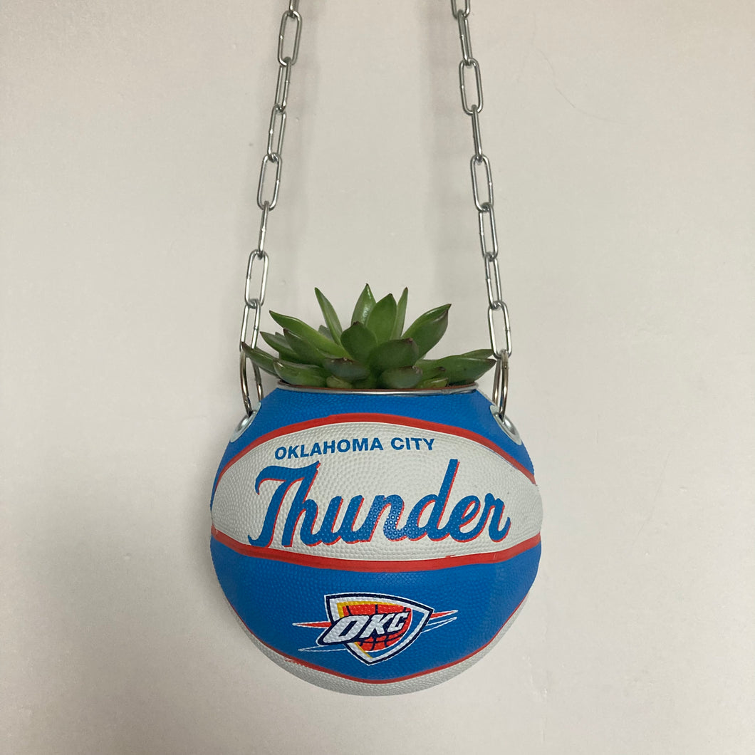 decoration-ballon-de-basket-transforme-en-pot-de-fleur-thunder-basketball-planter