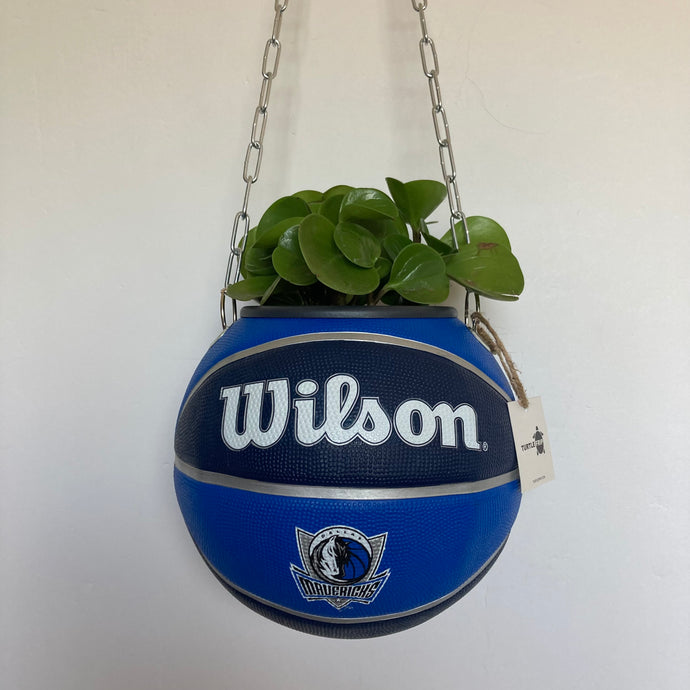 decoration-ballon-de-basket-transforme-en-pot-de-fleurs-mavericks