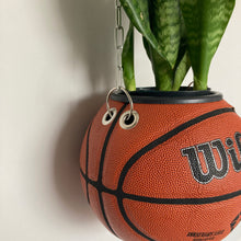 Charger l&#39;image dans la galerie,      decoration-basketball-planter-ballon-de-basket-wilson-pot-de-fleur-original
