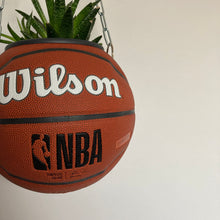 Charger l&#39;image dans la galerie, decoration-basketball-vintage-plante-ballon-de-basket
